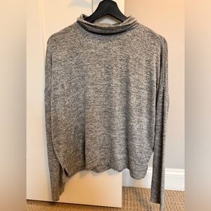 Women’s Banana Republic Turtleneck